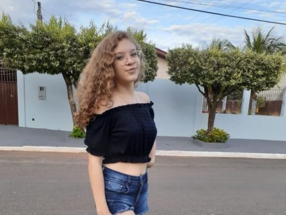 ANNA LUIZA SORRISO 
