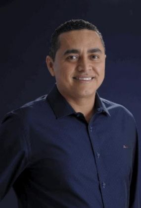 FRANKES MARCIO BATISTA SIQUEIRA