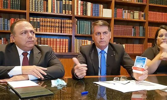 Bolsonaro e Pazuello 