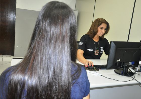atendimento mulher polícia