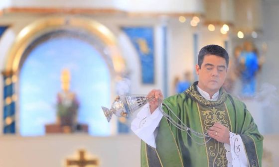 padre robson de oliveira pereira