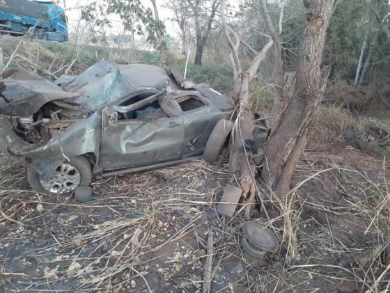 CARRO DESTRUIDO