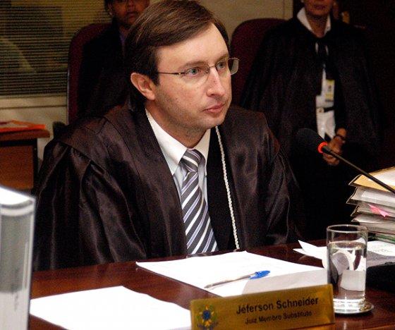 Jefferson Schneider