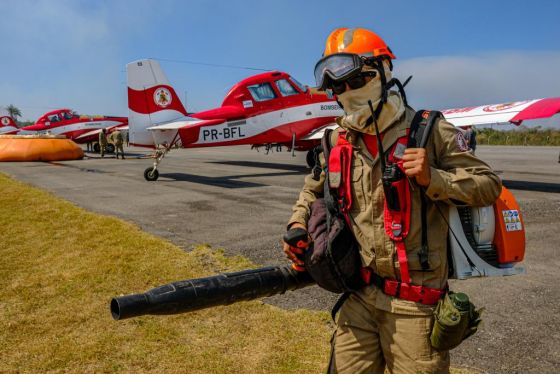 aeronaves combate  incêndio