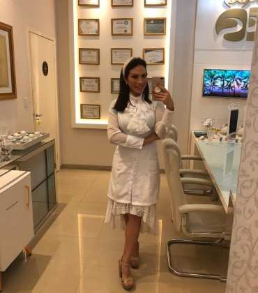Dieynne Saugo médica picada por jararaca volta trabalhar