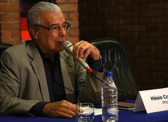 Hesio Cordeiro médico