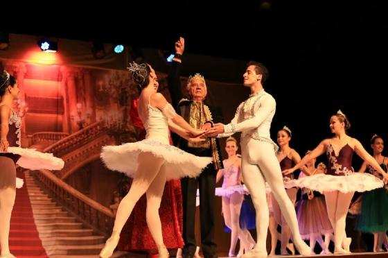 Grupo de dança Cidarta Cine Teatro