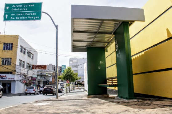 Ponto de ônibus