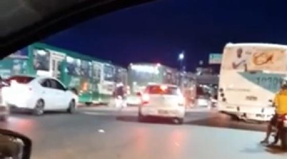 protesto trava rua