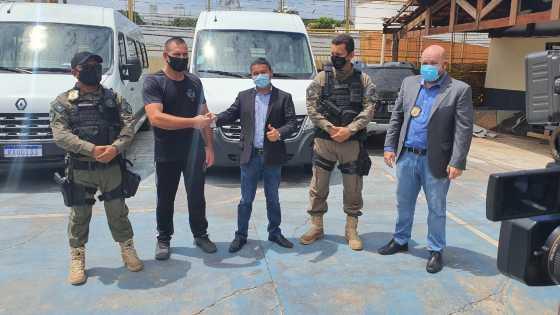VANS ENTREGUES SISTEMA PENITENCIARIO