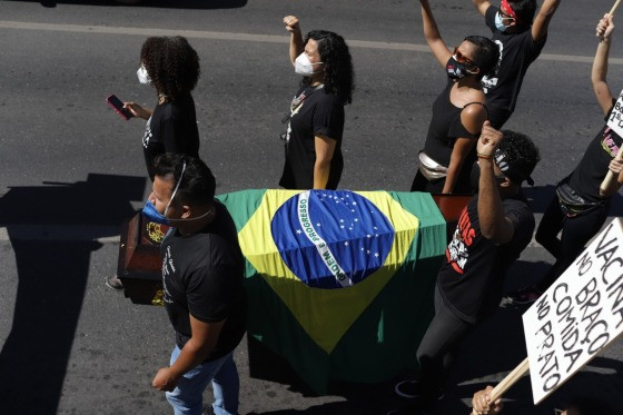 MANIFESTO CAIXAO CUIABA