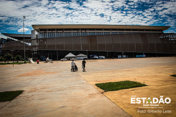 Centro de triagem Arena Pantanal Covid  (1).jpg