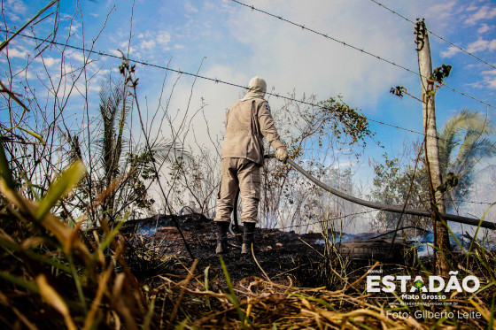 INCENDIO FOGO CORPO DE BOMBEIROS  (12).jpg