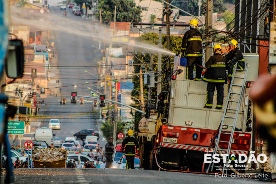 INCENDIO FOGO  CORPO DE BOMBEIRO (10).jpg