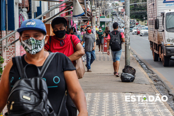 COMERCIO PESSOAS CENTRO  COMPRAS  (2).jpg