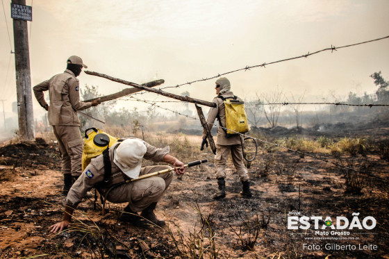 INCENDIO FOGO CORPO DE BOMBEIROS  (5).jpg