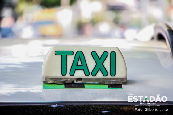 TAXI (1).jpg
