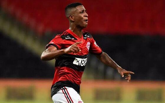 max - flamengo