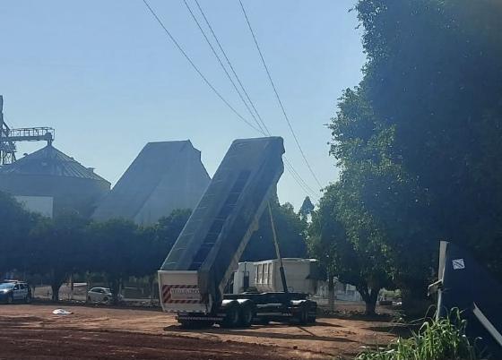 CARRETA ALTA TENSÃO MOTORISTA ELETROCUTADO