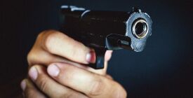 Homem é baleado no pescoço durante festa em Poconé