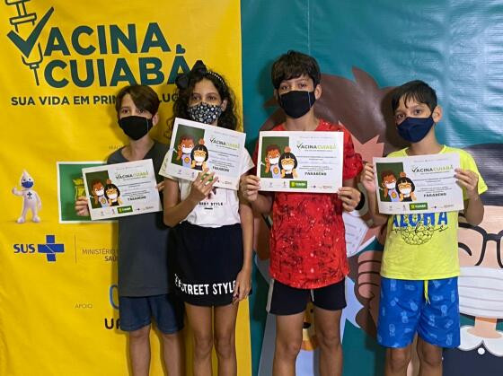quadrigemeos vacinados