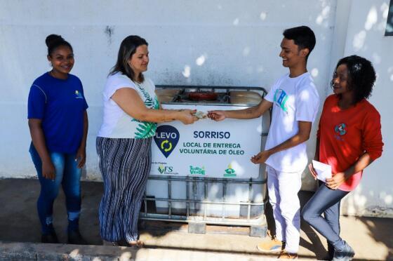 ação LEVO óleo sorriso