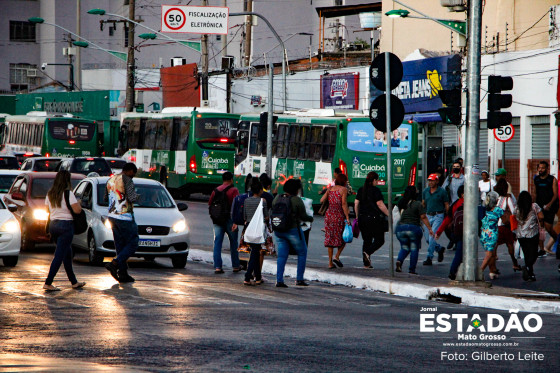 MOVIMENTO COMERCIO ONIBUS VEICULOS TRANSITO (7).jpg