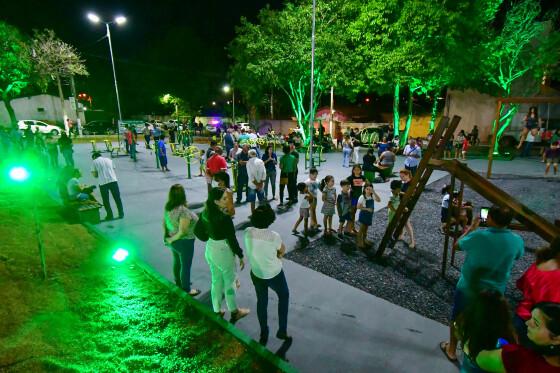 Praça amigos do araçá