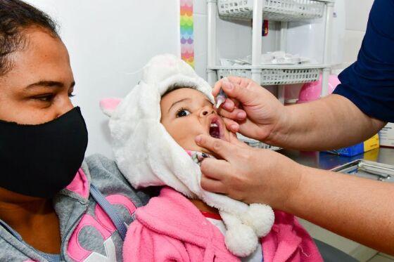 gotinhas vacina poliomielite vacinação infantil