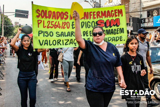 PROTESTO ENFERMEIROS (1).jpg