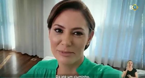 Primeira-dama, Michelle Bolsonaro, em vídeo de campanha do presidente da República