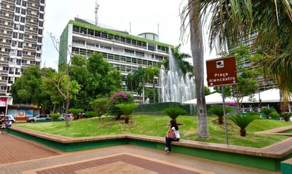 Defesa Civil define ações com secretarias para combater queimadas na capital