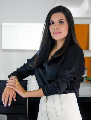 thais vieira