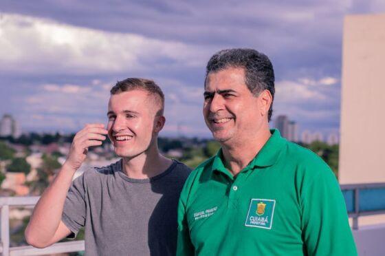 Australiano e Emanuel Pinheiro