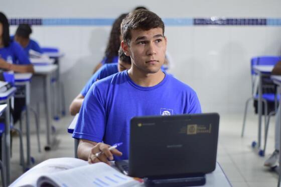 notebooks alunos escola MT 