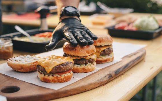 Senac-MT oferece cursos de preparo de hambúrguer