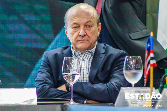 “Alguém tem que ceder”, repetiu Pivetta em apelo à pacificação