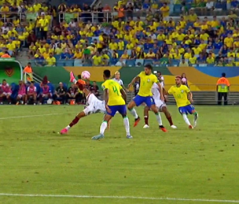 Mais de 40 mil assistiram empate do Brasil com Venezuela na Arena