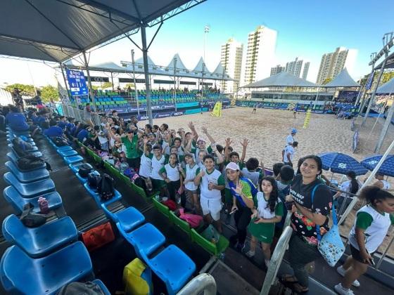 Estudantes da rede pública municipal de educação acompanharam o Circuito Brasileiro de Vôlei de Praia