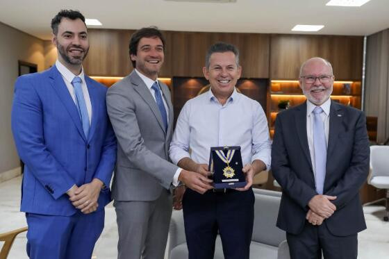 mauro é homenageado procuradores