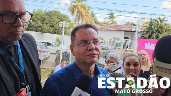 Botelho fala à imprensa após reunião a portas fechadas no Paiaguás