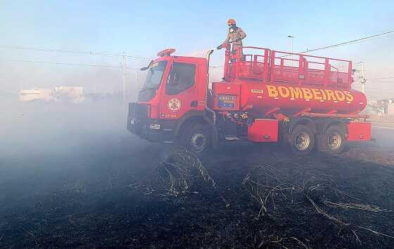 COMBATE ÀS CHAMAS INCÊNDIO TERRENO PRIMAVERA DO LESTE