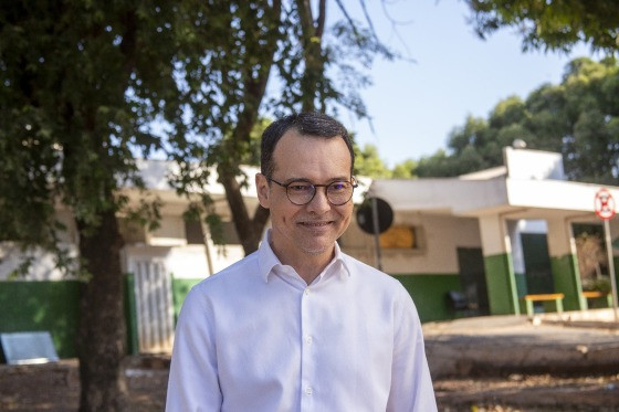 LÚDIO CABRAL SORRINDO