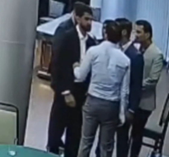 Agressão forjada
