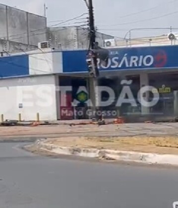 Fogo em poste de energia