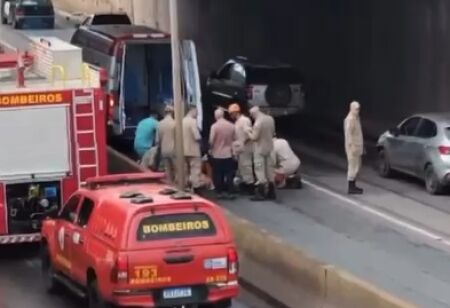 Mulher cai de viaduto e fratura perna em Cuiabá 