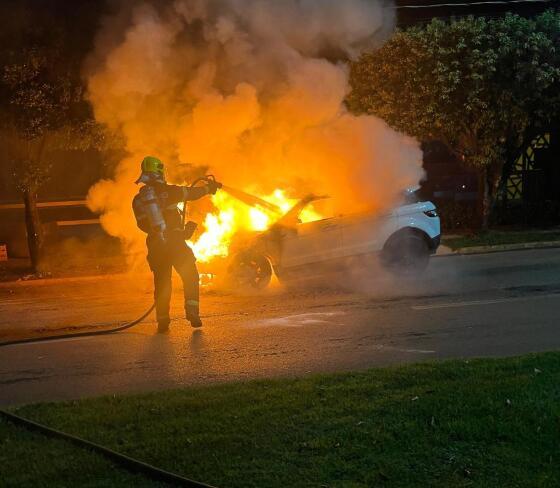 incêndio carro sorriso