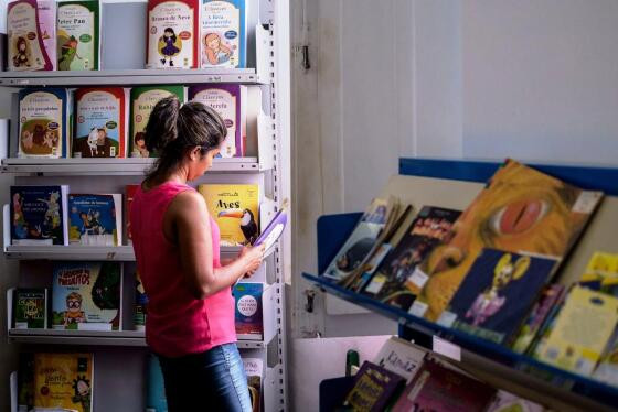 Leitura em biblioteca