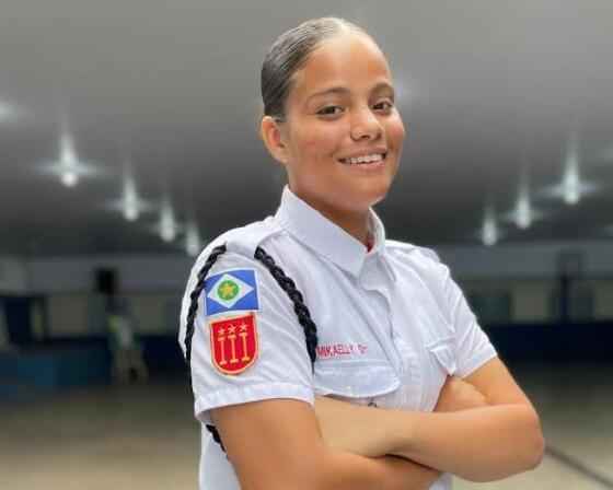 ALUNA REDE PÚBLICA JOVEM MERCOSUL PARLAMENTO