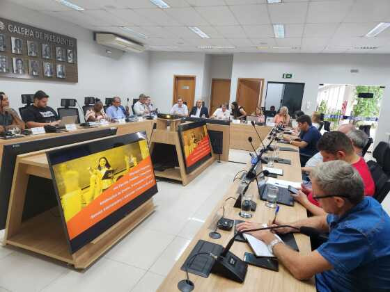 reunião cdl educação